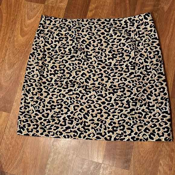 Two new Talbots lined skirts - Picture 5 of 16